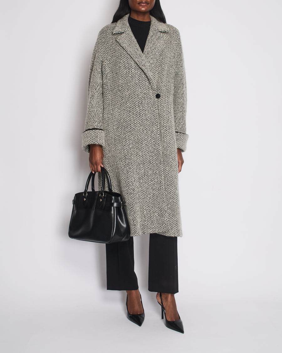 Max Mara Black & White Herringbone Wool Coat With Turned Up Cuffs IT 44 (UK 12)