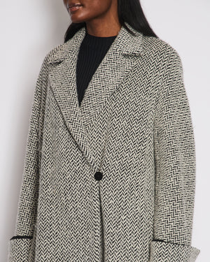 Max Mara Black & White Herringbone Wool Coat With Turned Up Cuffs IT 44 (UK 12)