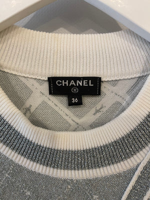 *HOT COLLECTION* Chanel Spring / Summer 2016 Grey Metallic Airline Collection Jumper with Zip and Plane Details Size FR 36 (UK 8) RRP £2,400