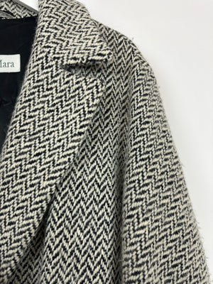 Max Mara Black & White Herringbone Wool Coat With Turned Up Cuffs IT 44 (UK 12)