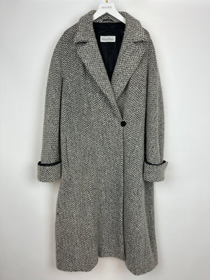 Max Mara Black & White Herringbone Wool Coat With Turned Up Cuffs IT 44 (UK 12)