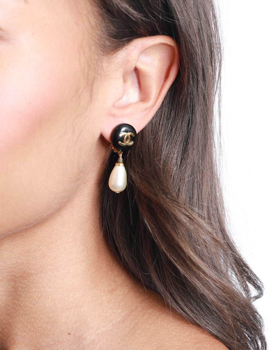 Chanel Vintage Black Round CC Logo Clip-On Earrings with Pearl Details