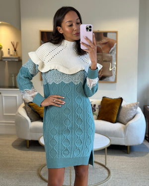 Fendi Light Blue and White Cashmere Cableknit Midi Dress with Lace Details Size IT 38 (UK 6) RRP £1,650