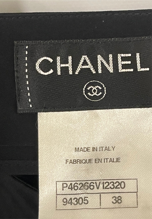 Chanel Cruise 2005 Black Silk Pleated Mini Skirt with Lace Trim and CC Buttons Size FR 38 ( UK 10)