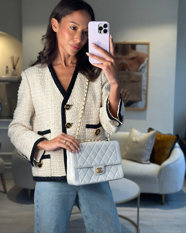 Chanel Vintage White Single Flap Bag in Quilted Lambskin leather with 24K Gold Hardware