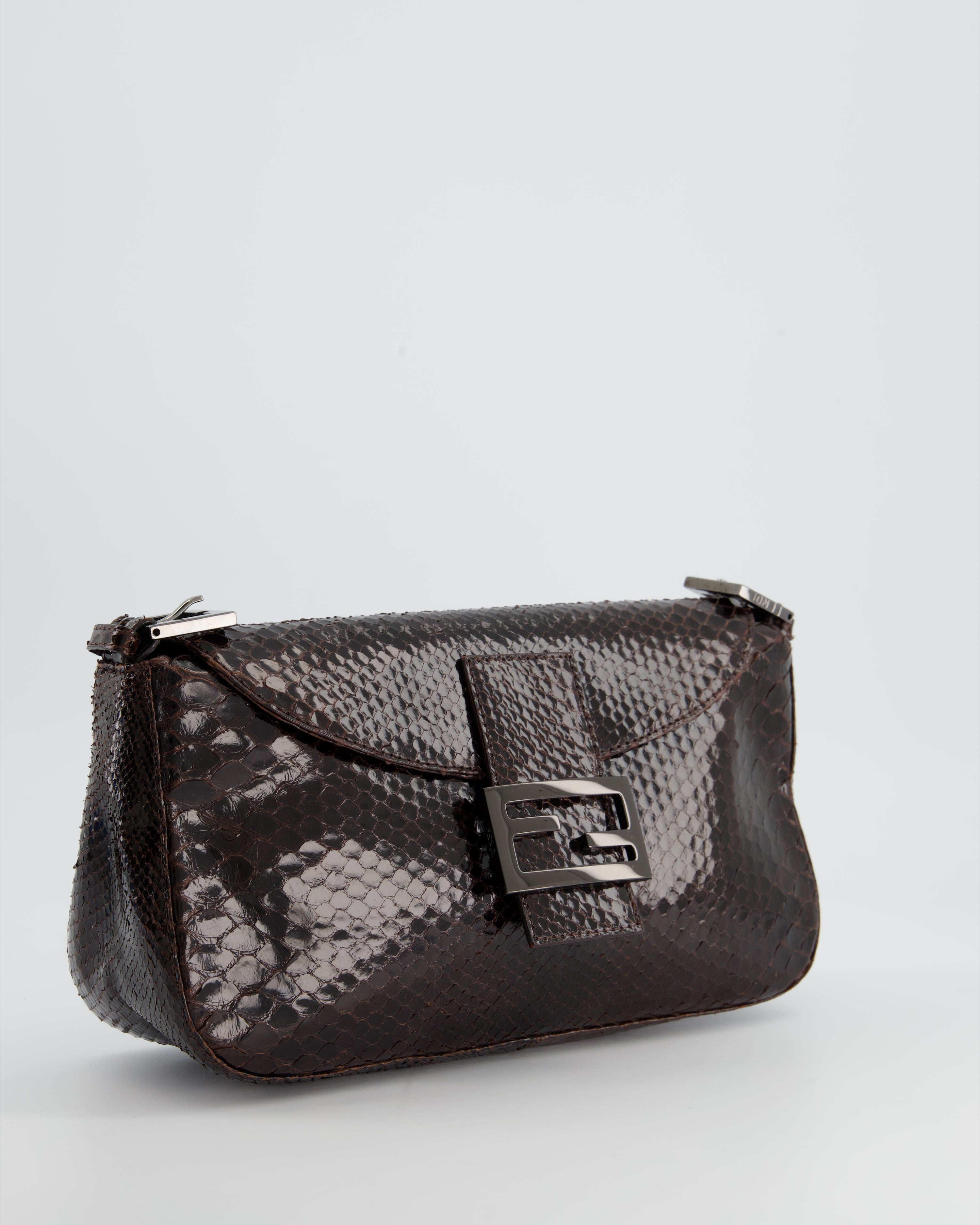 Fendi python online baguette