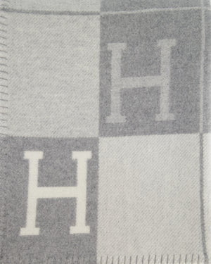 *STORE FRESH* Hermès Grey & Avalon III Cashmere Blanket £1,540