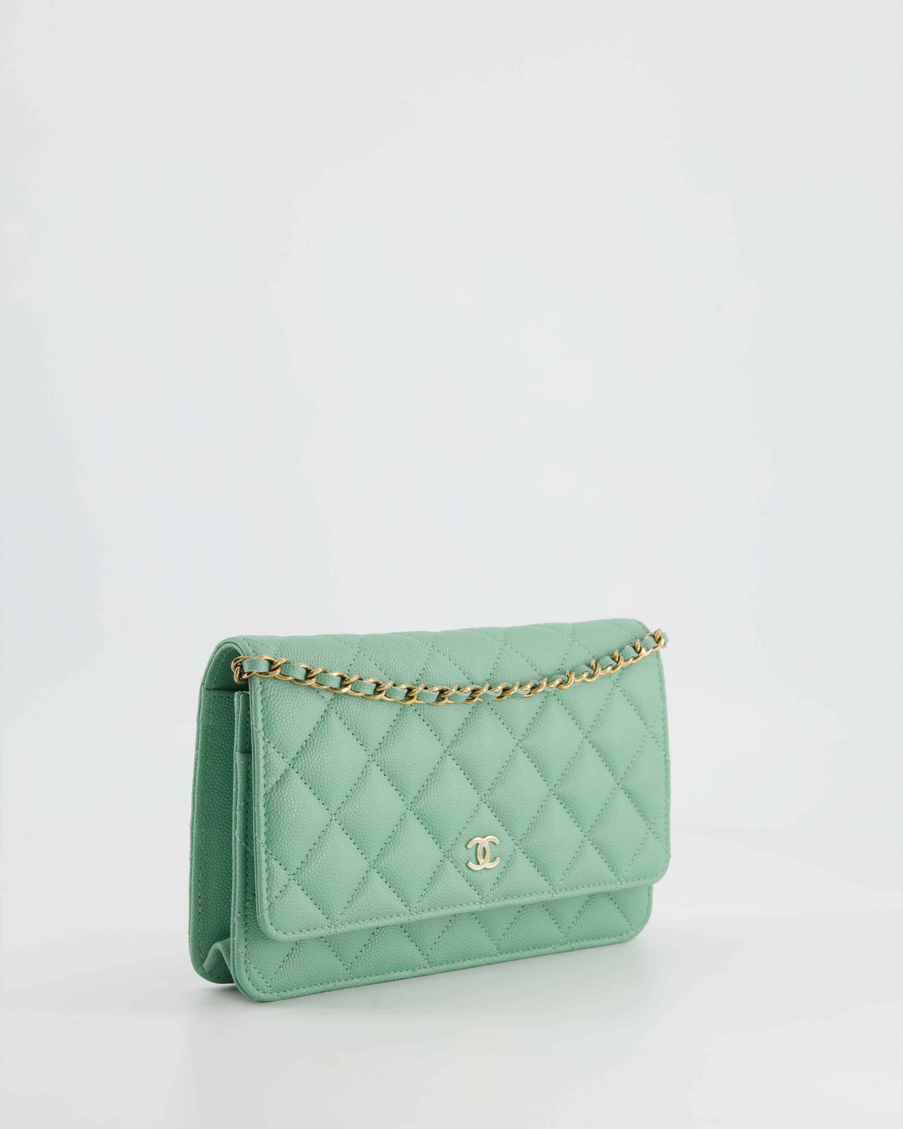 Chanel wallet discount on chain green