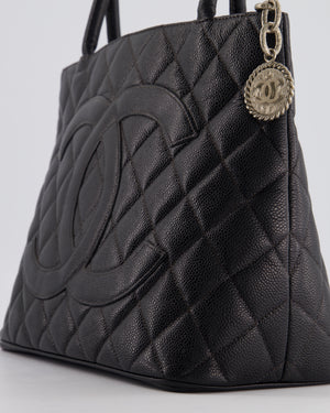 *HOT* Chanel Vintage Black Tote Bag with CC Logo in Caviar Leather and Silver Hardware&nbsp;