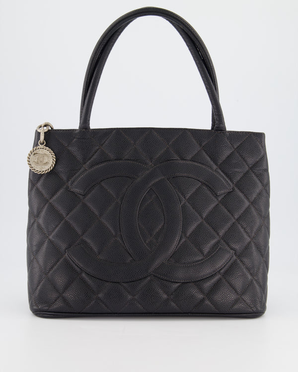 *HOT* Chanel Vintage Black Tote Bag with CC Logo in Caviar Leather and Silver Hardware&nbsp;