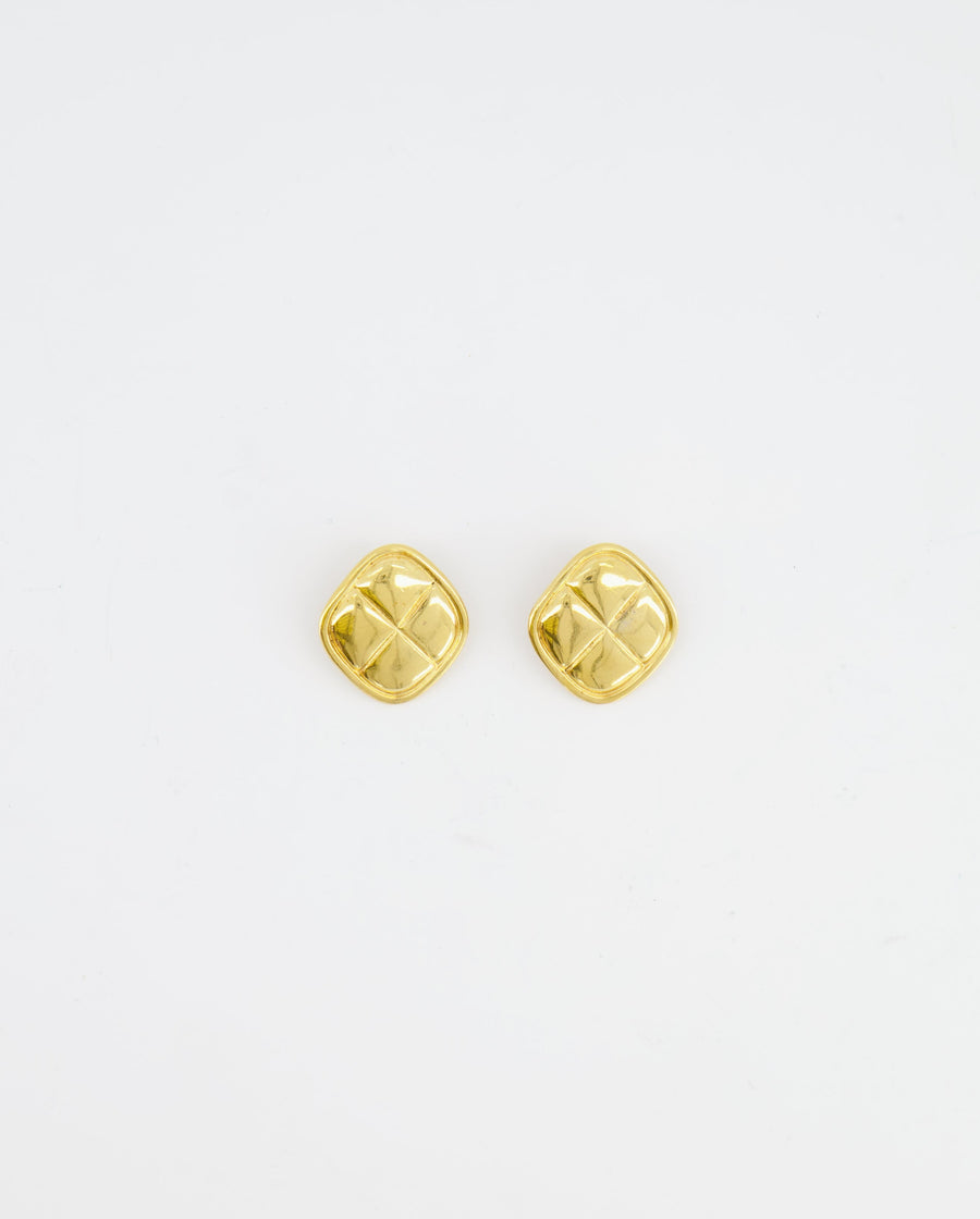 Chanel Vintage Yellow Gold Matelasse Diamond Shaped Clip On Earrings