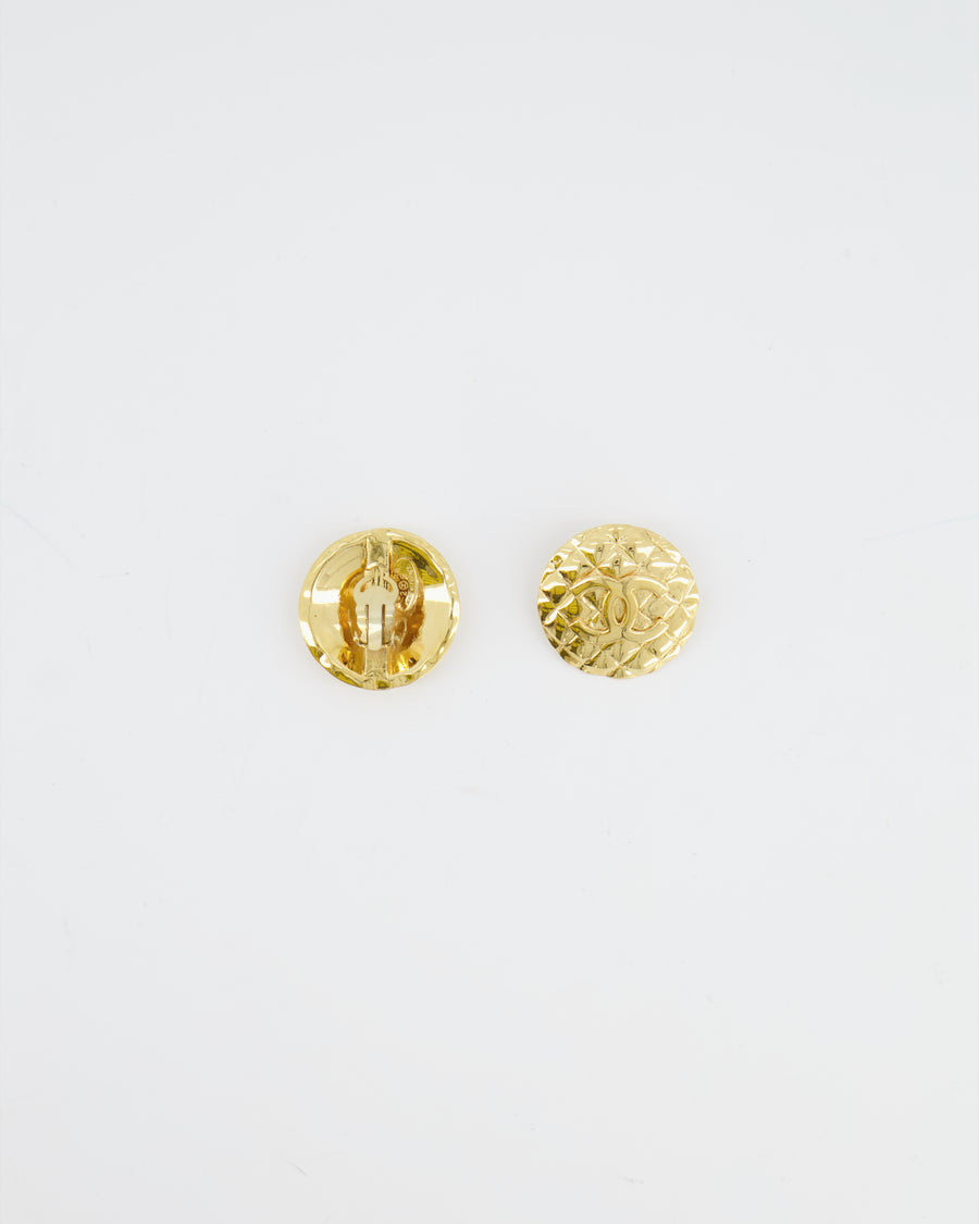 Chanel Vintage Large Yellow Gold Matelasse Round Clip On Earrings