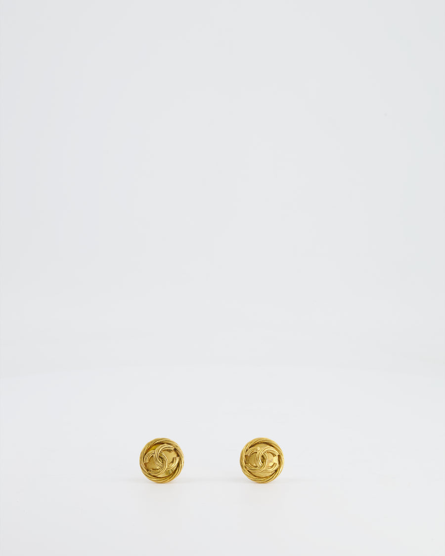 Chanel Vintage Yellow Gold Textured CC Logo Round Clip-On Earrings