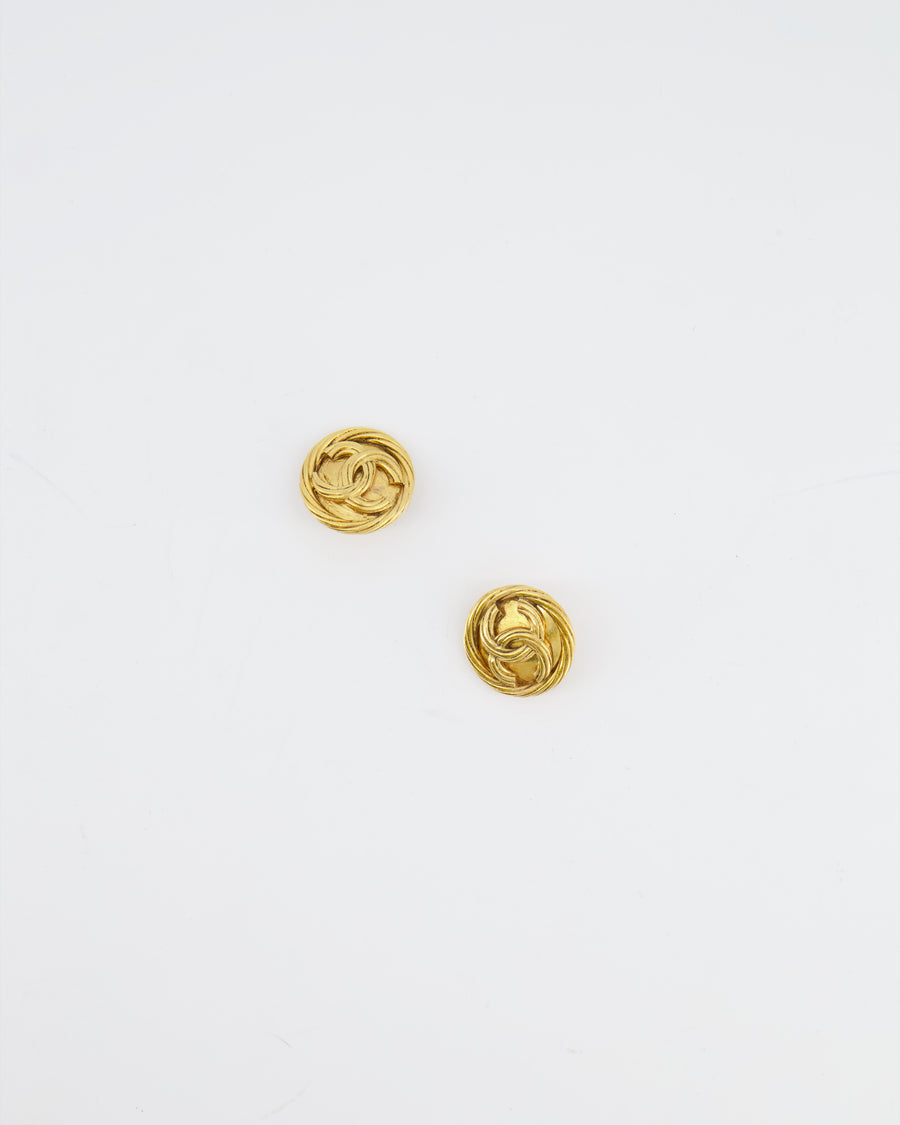 Chanel Vintage Yellow Gold Textured CC Logo Round Clip-On Earrings