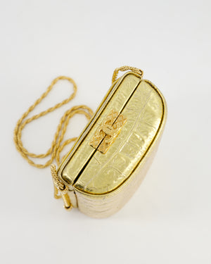 *COLLECTOR'S PIECE* Chanel Gold Croc Embossed Vanity Case Bag in Calfskin Leather with Gold Hardware