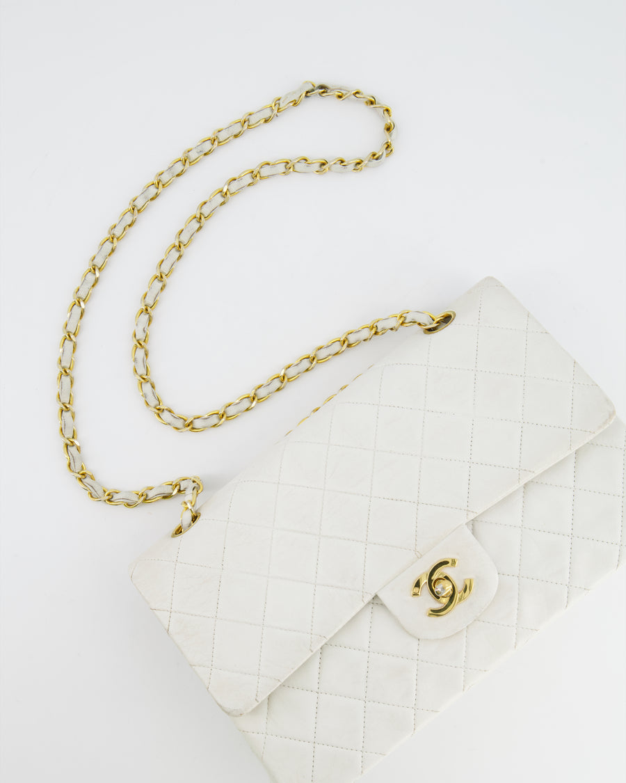 *FIRE PRICE* Chanel Vintage White Medium Classic Double Flap Bag in Lambskin Leather with 24K Gold Hardware