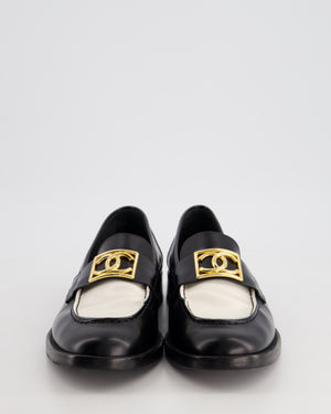 Chanel Black and White Leather Loafers with Gold CC Logo Size EU 40