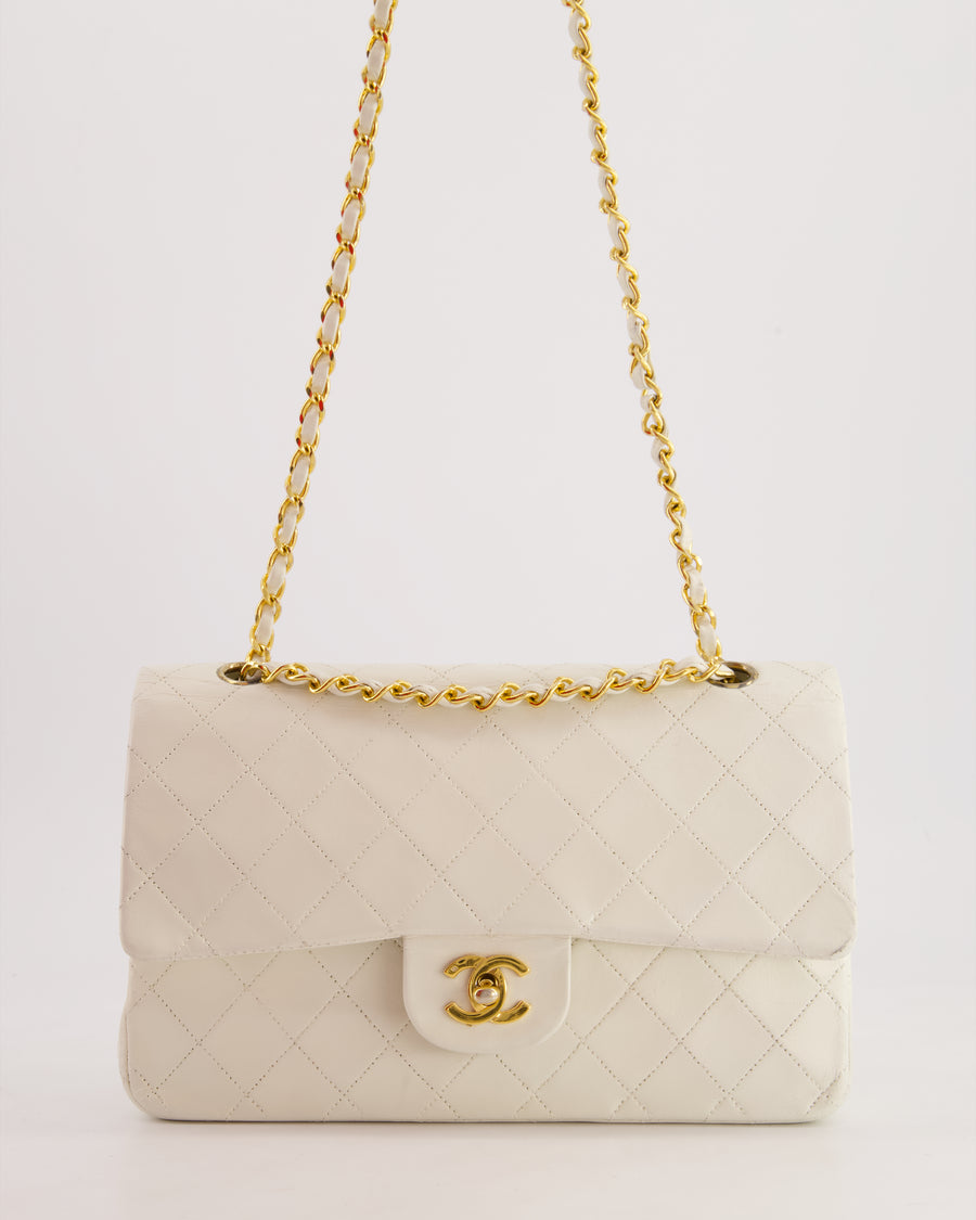 *FIRE PRICE* Chanel Vintage White Medium Classic Double Flap Bag in Lambskin Leather with 24K Gold Hardware