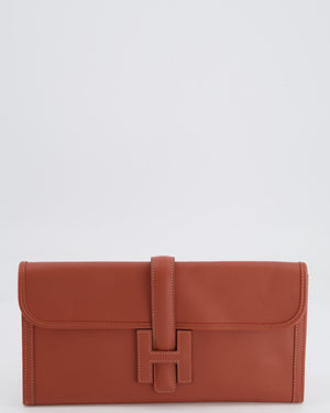 Hermès Jige Clutch Bag in Terre Battue Evercolour Leather