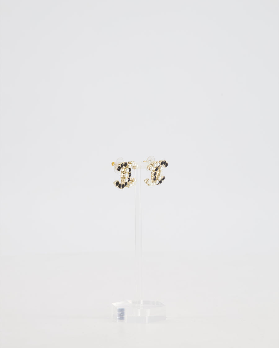 Chanel 20B Champagne Gold CC Earrings with Black & White Pearls