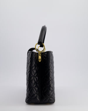 *HOT* Louis Vuitton Capucines MM Bag in Black Quilted Flower Lambskin Leather and Gold Hardware RRP £6,440