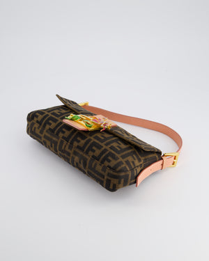 *COLLECTOR'S* Fendi Brown Zucca Monogram Vintage Baguette Bag in Fabric with Pink Leather Strap &amp; Gold Hardware