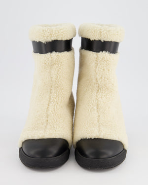 *HOT* Chanel White Shearling and Black Leather Logo Strap and Toe Detail Size EU 38.5