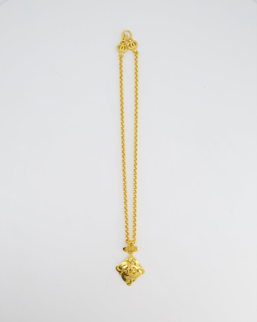 Chanel 97P Vintage Gold Pendant Necklace With CC Detail