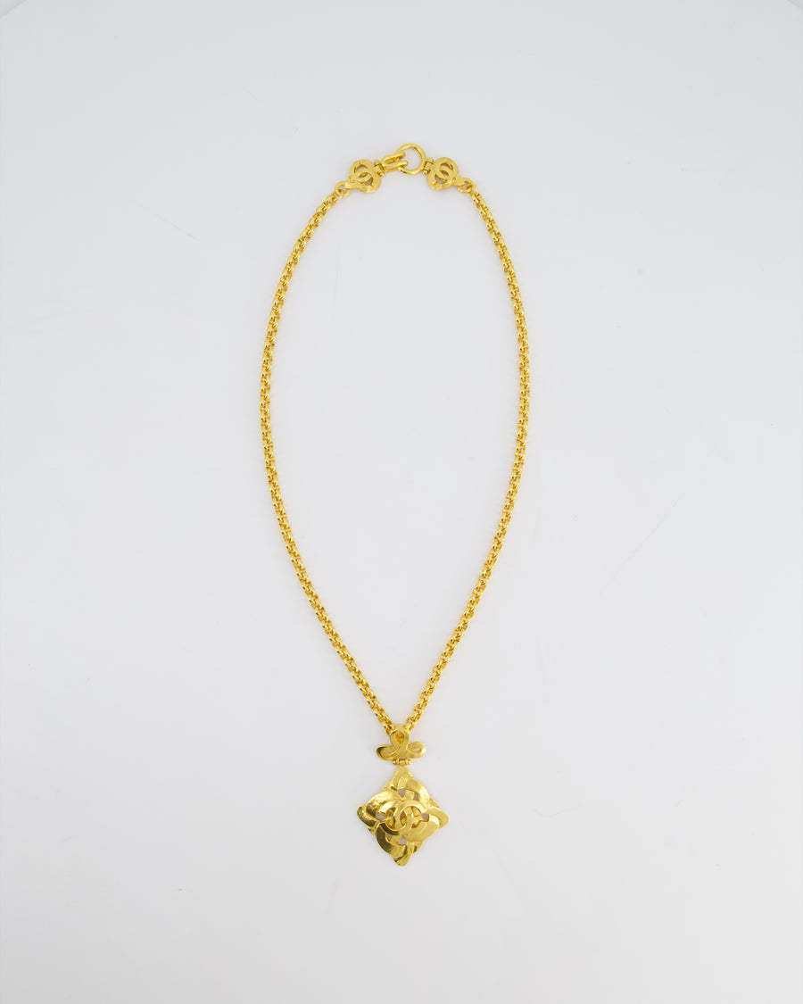 Chanel 97P Vintage Gold Pendant Necklace With CC Detail