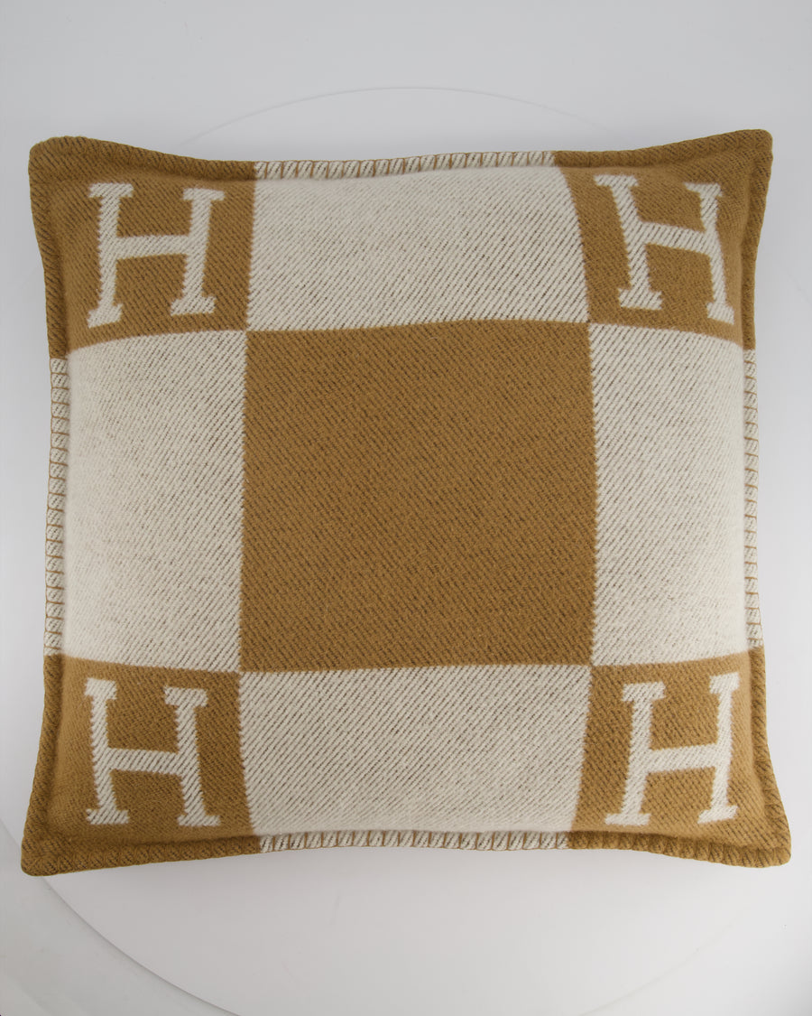 Hermès Avalon III Small Pillow in Écru and Caramel RRP £680