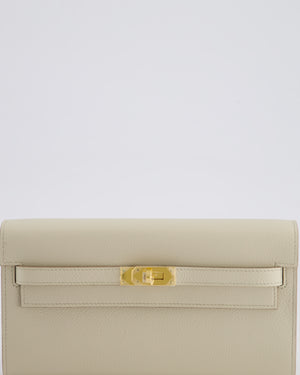 Hermès Kelly To Go Bag in Beton Evercolor Leather with Gold Hardware