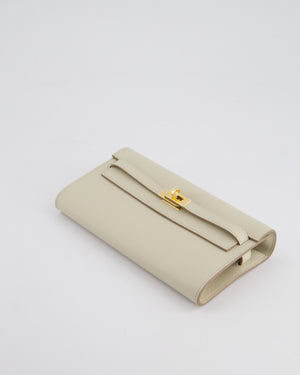 Hermès Kelly To Go Bag in Beton Evercolor Leather with Gold Hardware