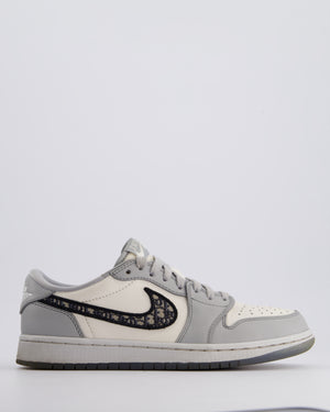 Christian Dior x Jordan 1 Low OG Trainers with Logo Detail Size EU 40.5