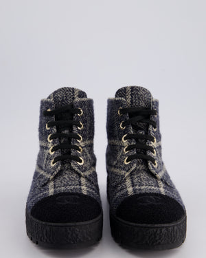 Chanel Black and White Tweed Wool Lace up Boots with CC Detail on the Toe Size EU 39C