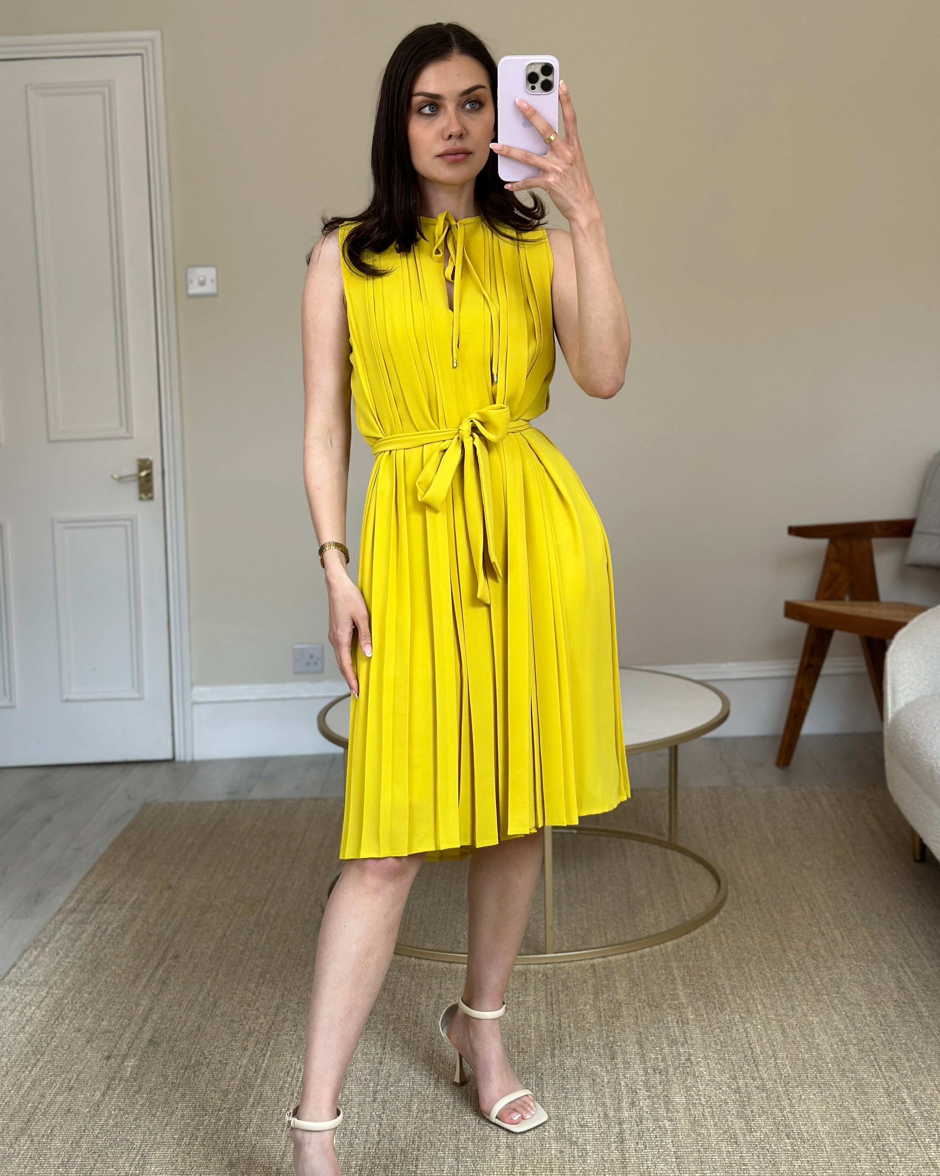 Diane Von Furstenberg Yellow Pleated Shift Dress Size 2 (UK 8